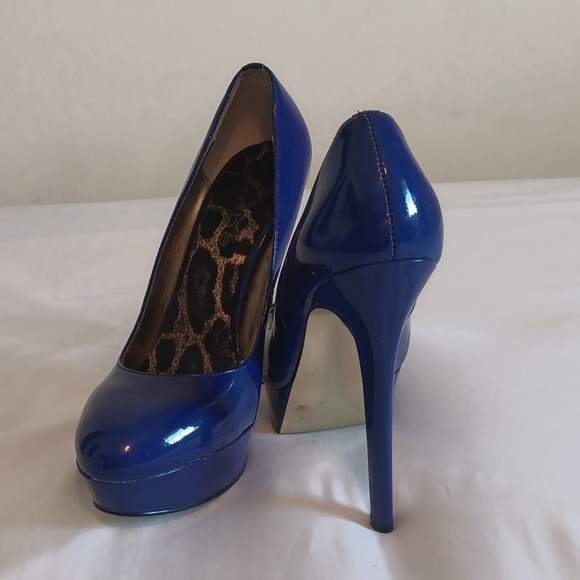 Bebe Stilleto. Blue. Sz 8 - Picture 3 of 4